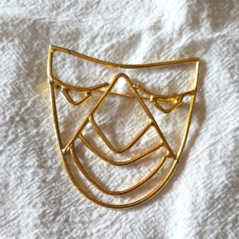 Abstract Gold Wire Face Brooch